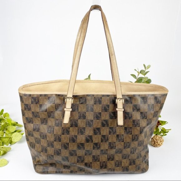 SOLD Michael Kors Tote Handbag Jet Set Check - Picture 5 of 8